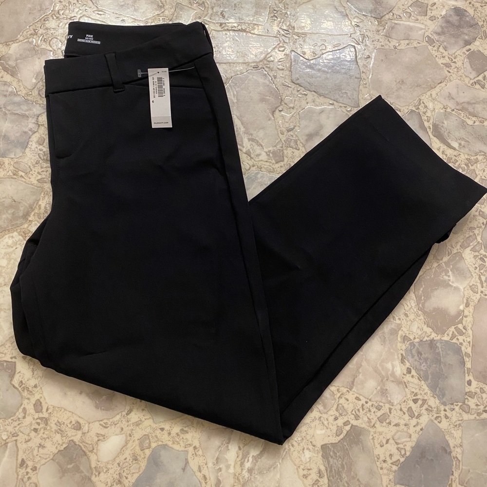 Old Navy Pixie Pant